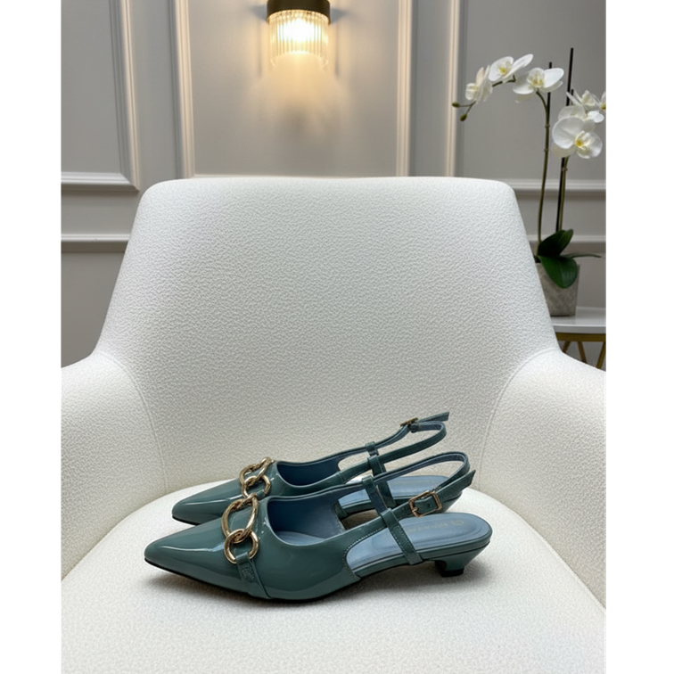 MARC JACOBS PATENT LEATHER CHAIN SLINGBACK